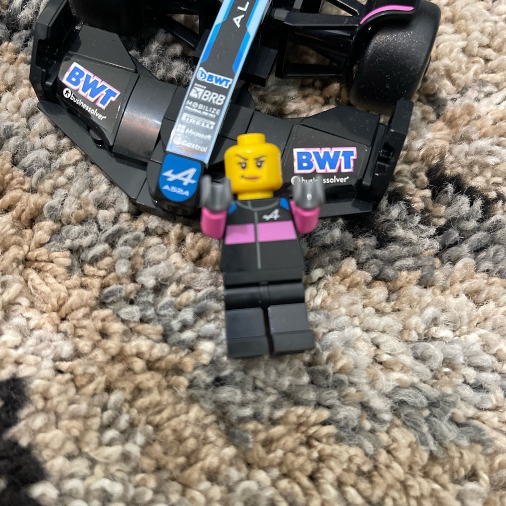 LEGO Speed Champions Alpine F1 Car - Picture 7 of 10